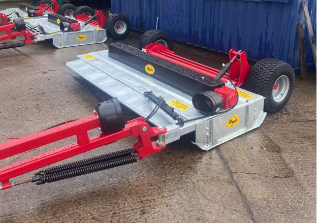 Wylie 9ft Galvanised 18 blade trailed topper - Image 3